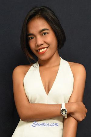 191935 - Liezl Age: 18 - Philippines