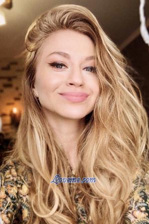 192417 - Anastasia Age: 22 - Ukraine